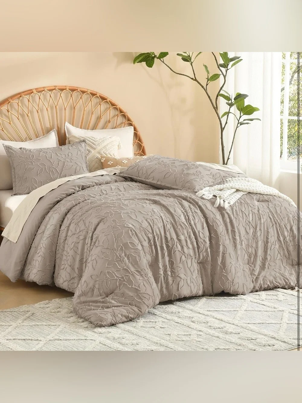 Textured Leaf-Pattern 3 piece king Comforter Set in Taupe